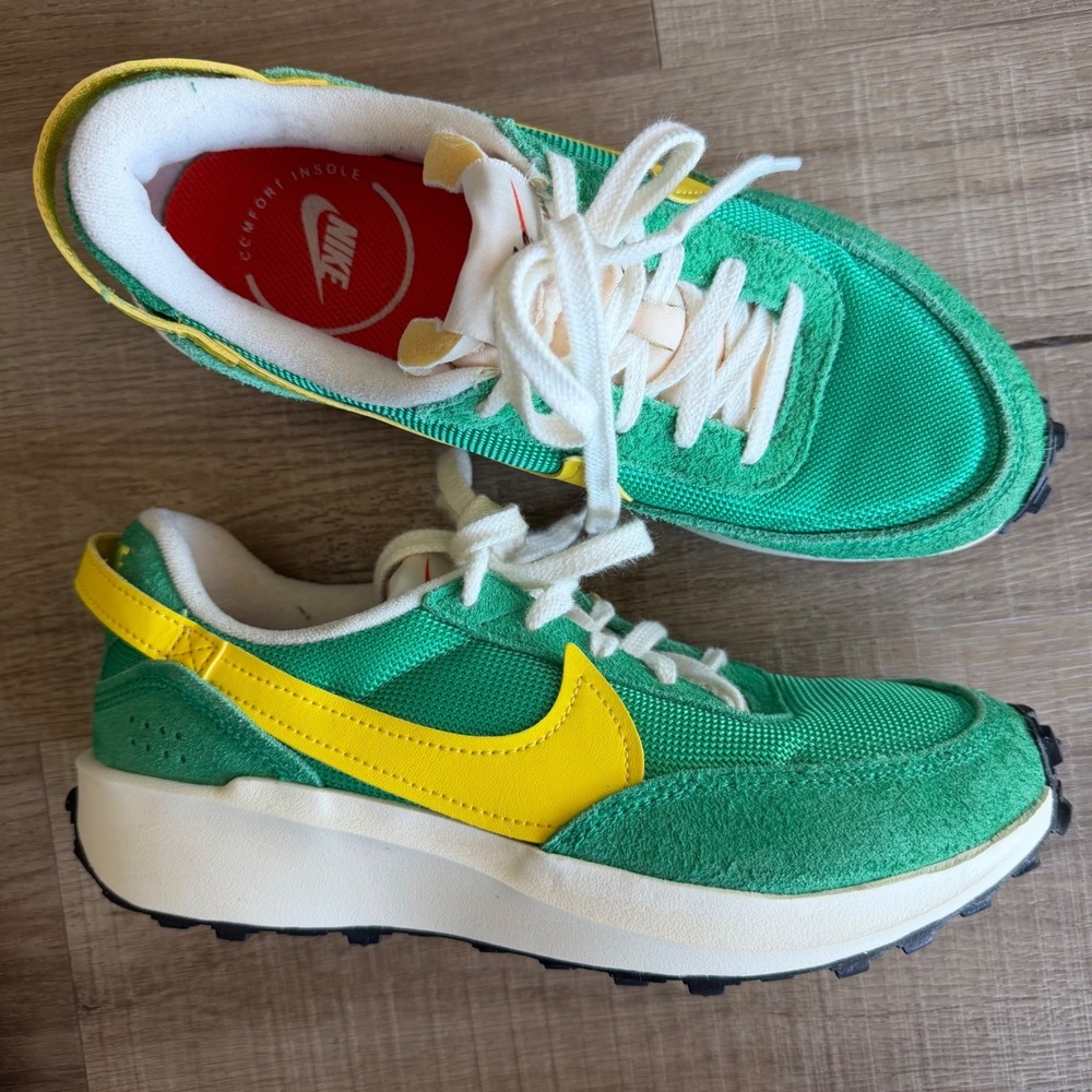 Nike Waffle Debut Stadium Green Strike Yellow Sneakers DX2931-300 Womens 7